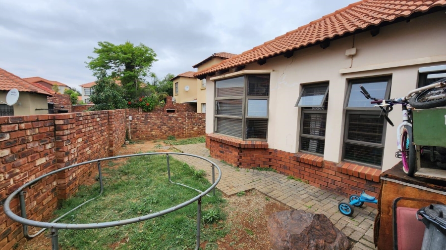 2 Bedroom Property for Sale in Waterkloof A H North West